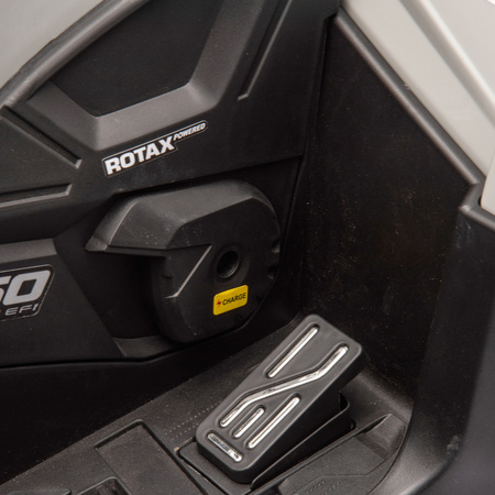 Quad Can Am Outlander 4x4  DK-CA005 Szary