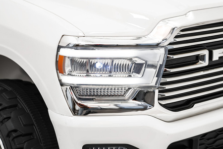 Pojazd RAM 3500 Biały