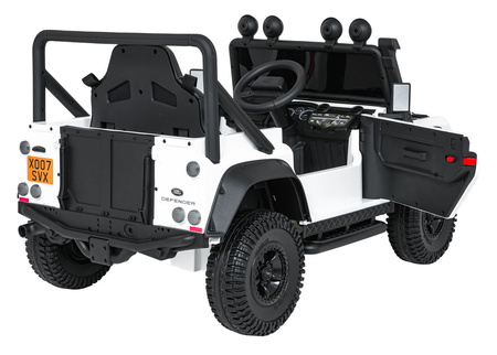 Pojazd Land Rover Defender 110 SVX Concept Biały