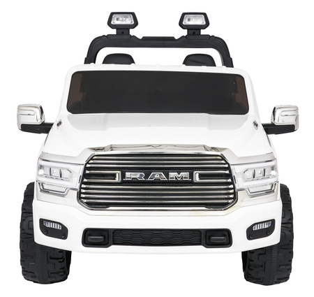 Pojazd RAM 3500 Biały