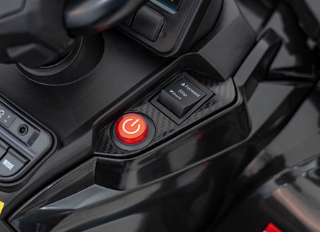 Quad Can Am Outlander ATV z Pilotem Czarny