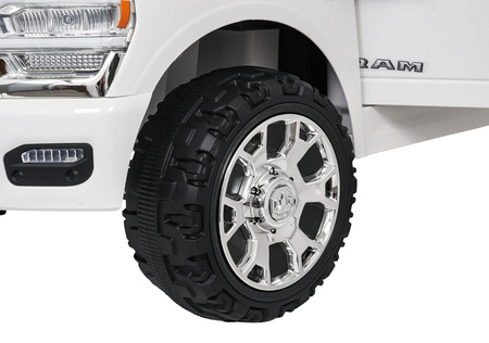 Pojazd RAM 3500 Biały