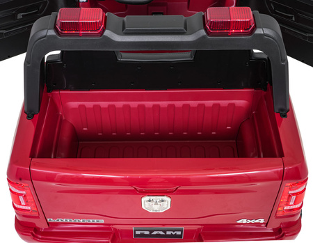 Pojazd RAM 3500 Straż Pożarna Czerwony