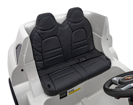 Porsche Cayenne S na akumulator dla dzieci Lakier Biały SUV + Pilot