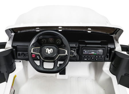 Pojazd RAM 3500 Biały