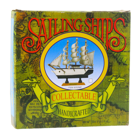 Model Kolekcjonerski Dekoracyjny Statek Żaglowiec Czarno-Biały 21x21cm