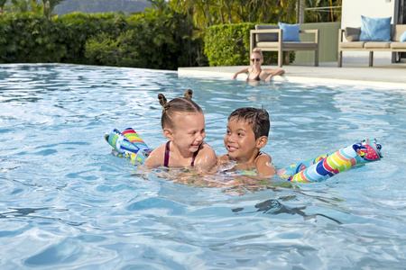 Makaron Piankowy Do Pływania 112 cm Bestway 32217