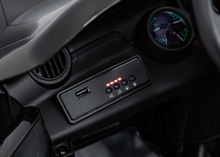 Pojazd RUF CTR3 Czarny