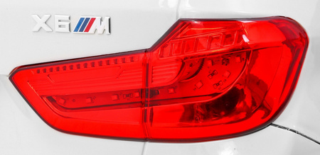 BMW X6M Elektryczne Autko dla dzieci, Biały SUV + Pilot