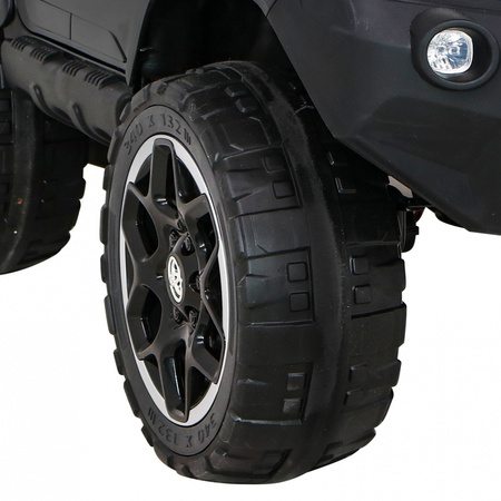 Pojazd Pickup Toyota Hilux Czarna