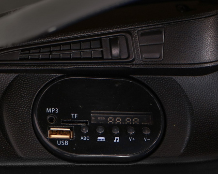 BMW I8 Lift Auto na akumulator Czarny + Pilot