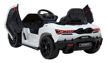 Pojazd Lamborghini Revuelto Białe