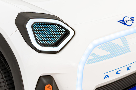 Pojazd Mini Concept Aceman Biały crossover