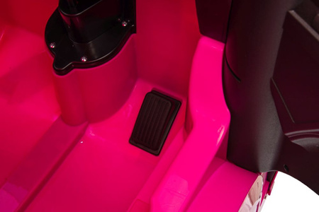 Auto Na Akumulator Scania 500R HL698  Różowe 4x4