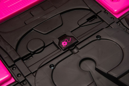 Auto Na Akumulator Scania 500R HL698  Różowe 4x4