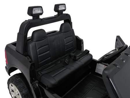 Pojazd RAM 3500 Czarny