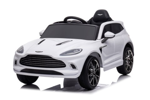 Aston Martin DBX na akumulator dla dzieci Biały + Pilot + EVA + Pasy + Wolny Start + Audio LED Aston Martin DBX na akumulator dla dzieci Biały + Pilot + EVA + Pasy + Wolny Start + Audio LED
