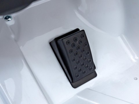 Aston Martin DBX na akumulator dla dzieci Biały + Pilot + EVA + Pasy + Wolny Start + Audio LED Aston Martin DBX na akumulator dla dzieci Biały + Pilot + EVA + Pasy + Wolny Start + Audio LED